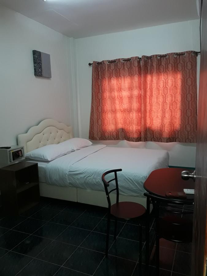 Chinn House Karon Luaran gambar